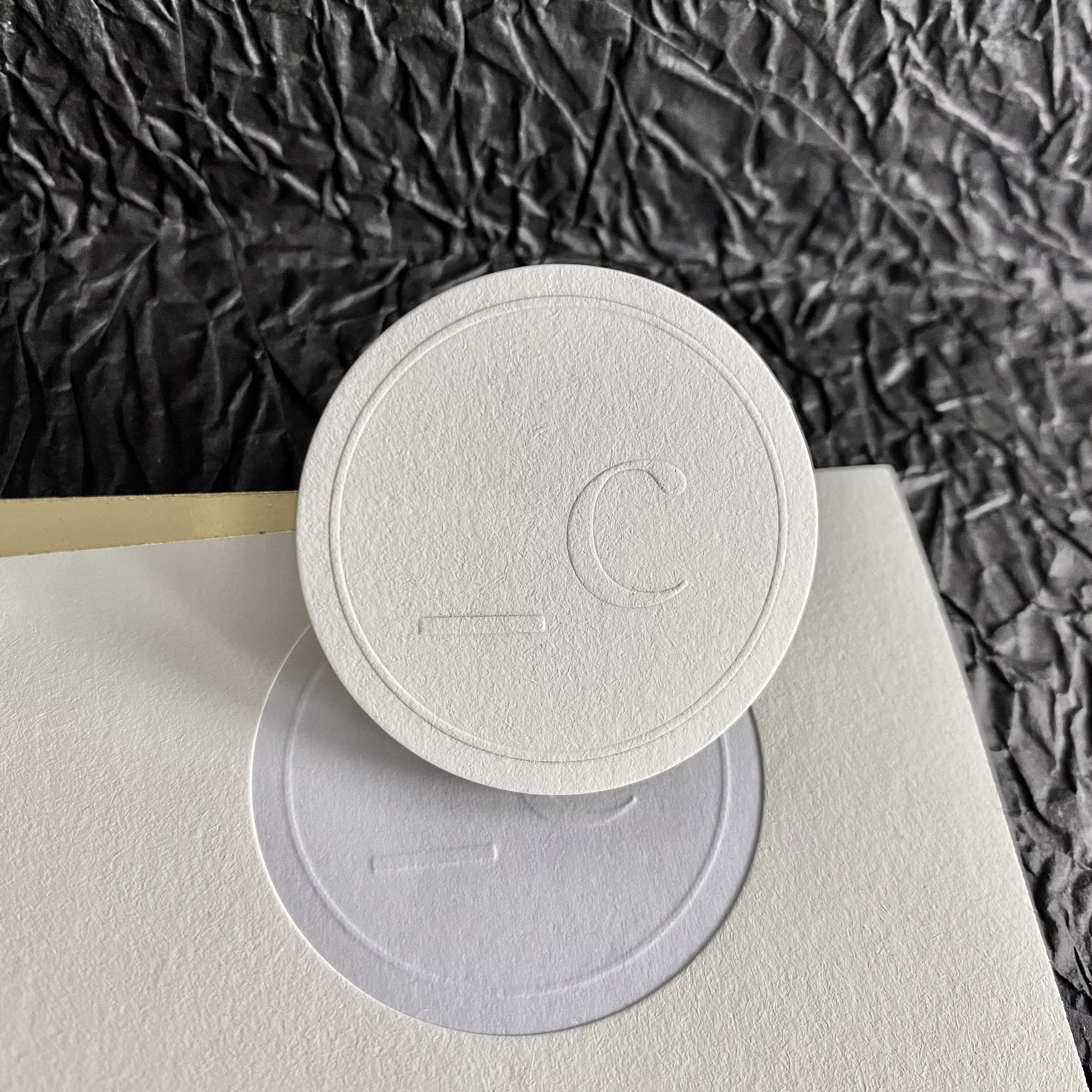 Totem Custom Custom Brand Exclusive Eco-Friendly Durable 3D Logo Custom Stickers Specialty Art Paper Material Embossed Gift