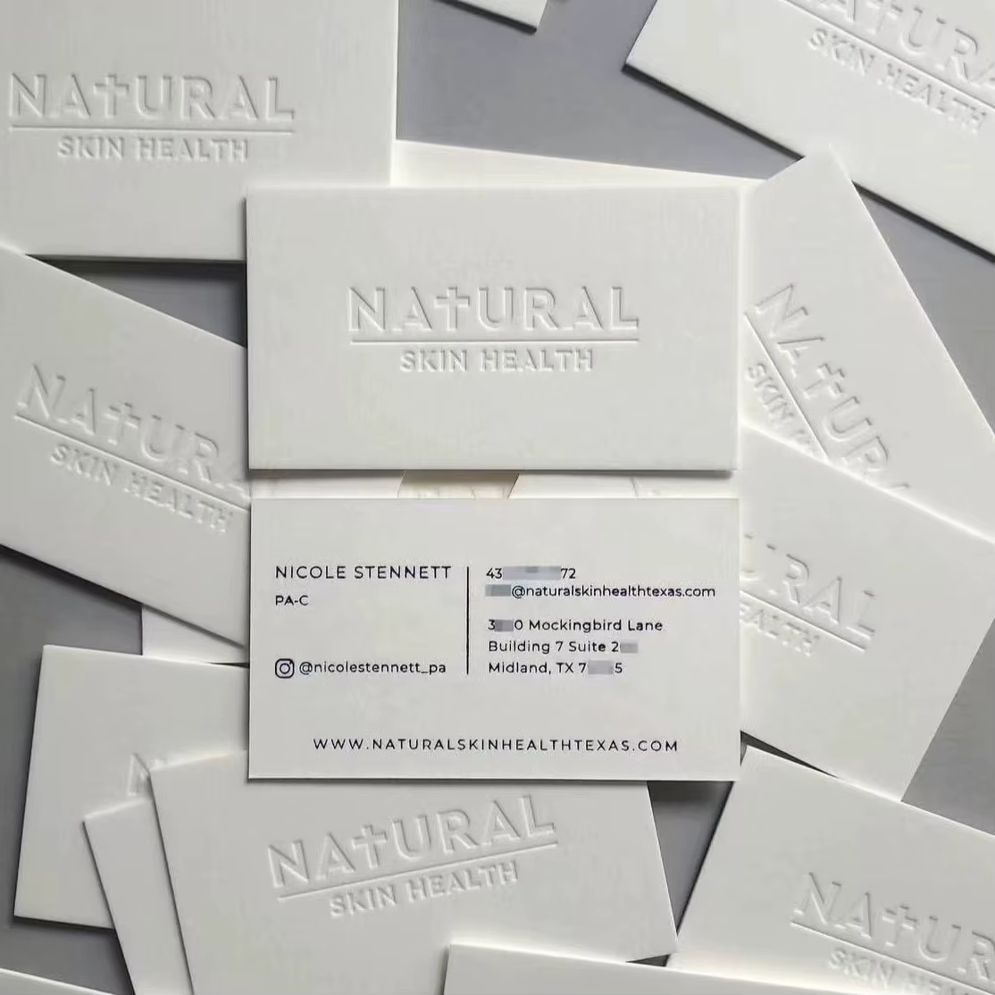 Custom High End Foil Stamped Embossed Corporate Brand Business Cards Coated Paper Screen Printed Custom Sticker