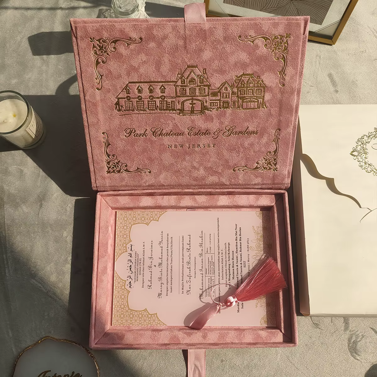 Luxury Pink Velvet Wedding Invitation Box Gold Foil Stamping Custom Logo Tassel Elegant Engagement Gala Stationery