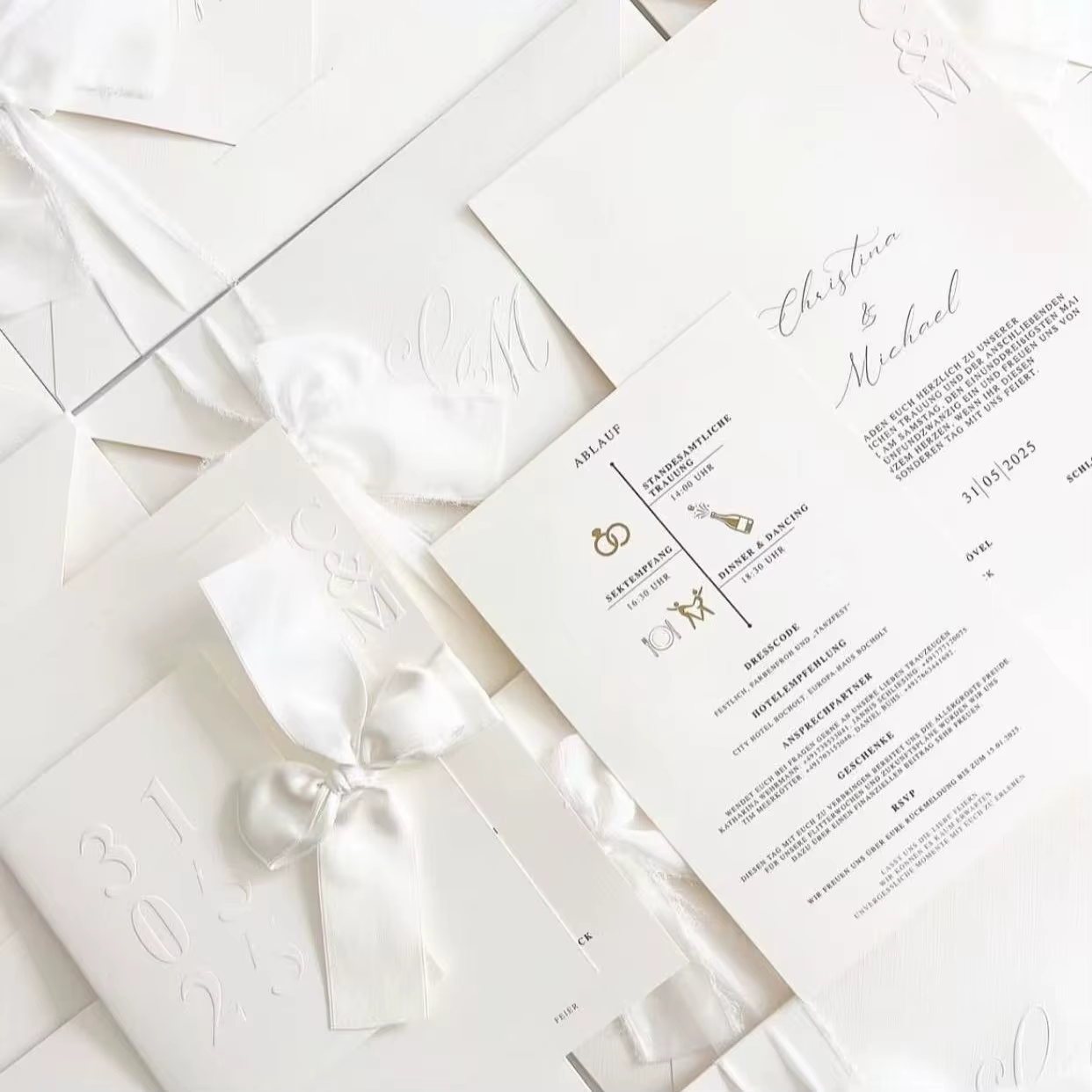 Wholesale Totem Custom Custom Wedding Invitation Cards with Envelope Color Printing Hot Stamping for Wedding Events Thank You