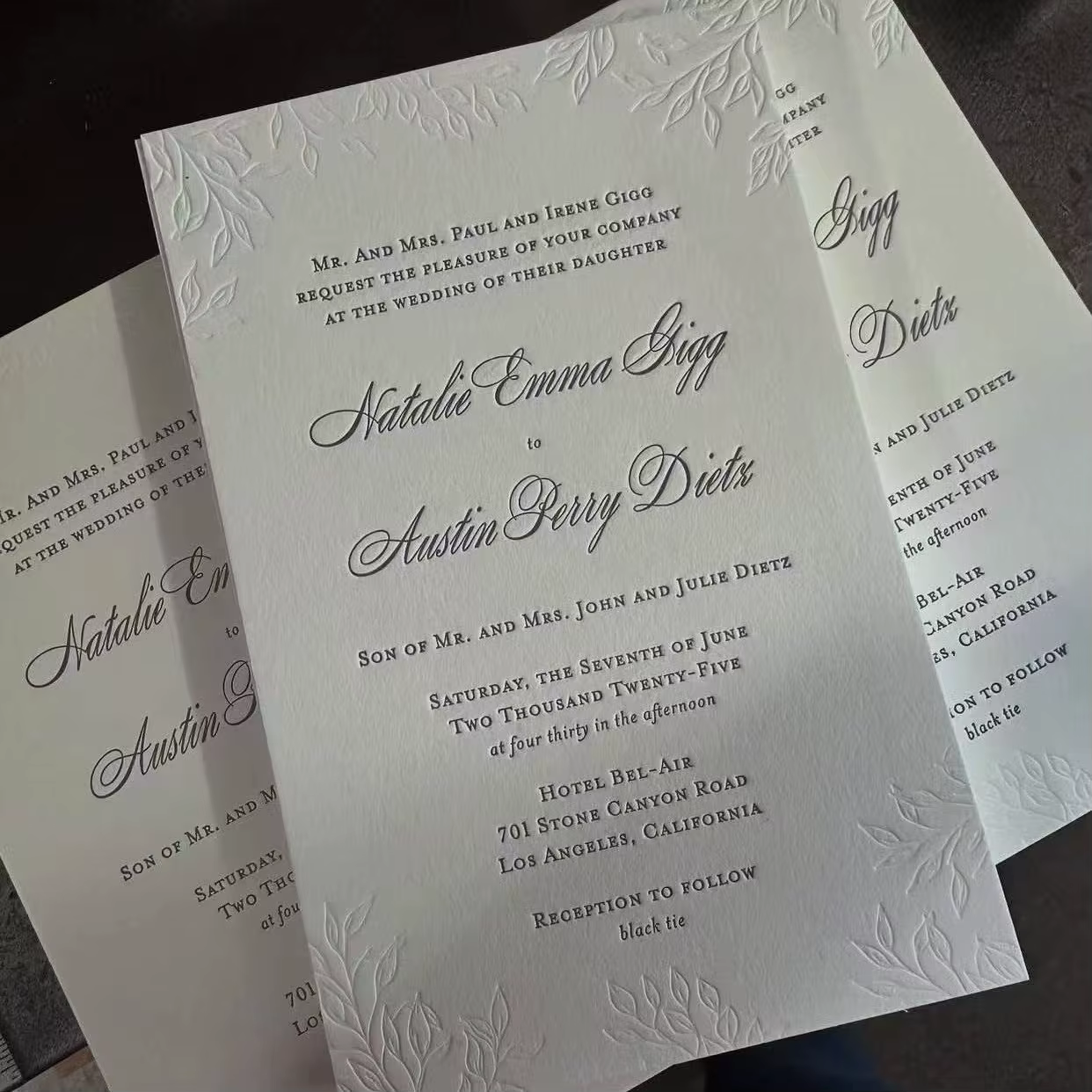 Custom Luxury Greeting Card Printed Thick Cotton Paper Kraft Cardboard with Letterpress Printing Embossed Finish Custom Logo