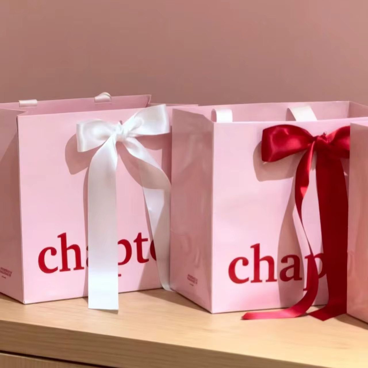 Custom Luxury Craft Recyclable Kraft Paper Bag with Handle for Candle Photo Frame Shopping Apparel Jewelry Retail Gift Packaging