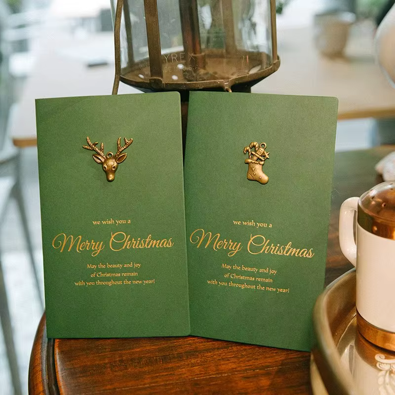 Luxury Forest Green Metal Charm Gold Foil Textured Cotton Paper Christmas Greeting Card Reindeer Stocking Custom Printing