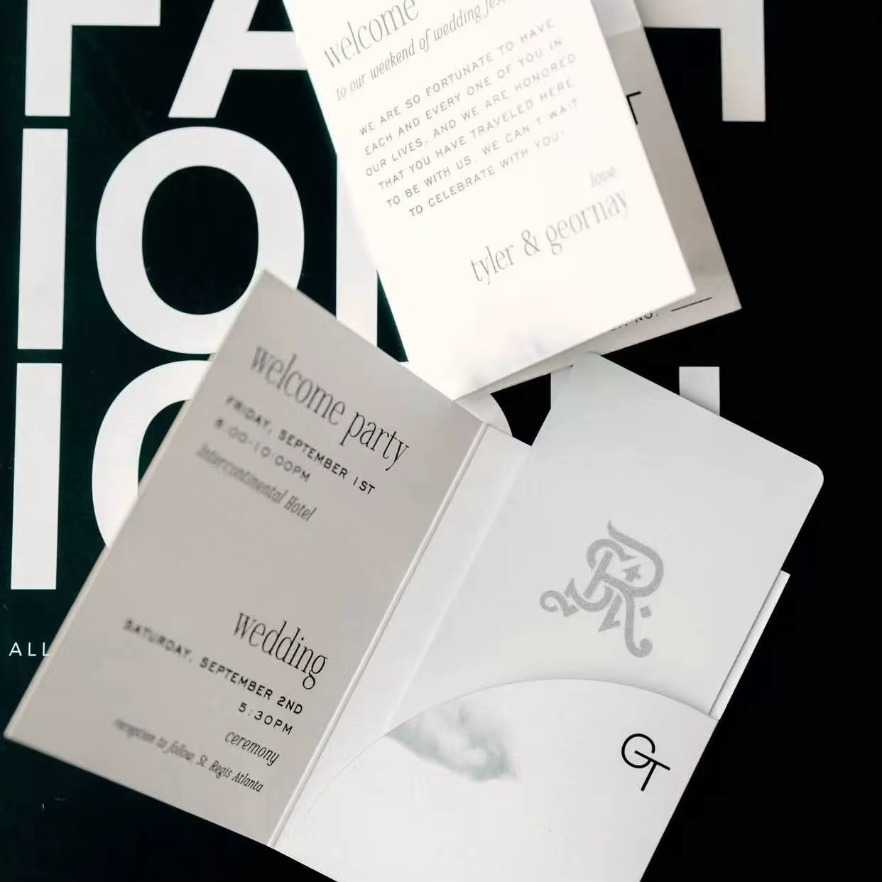 Personalized Bifold Cards Gold Foil Stamping Custom Design for Corporate Gifting Bulk Supply