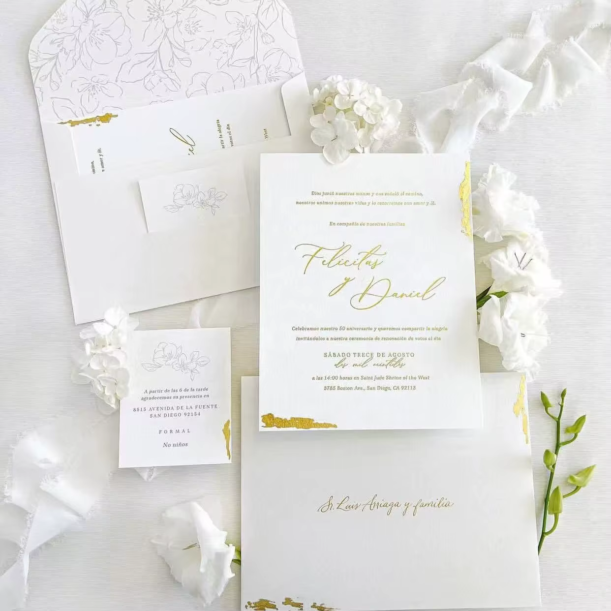 Custom Logo Wedding Invitation Set with Digital Printing Embossing Cardboard Envelopes & RSVP Cards